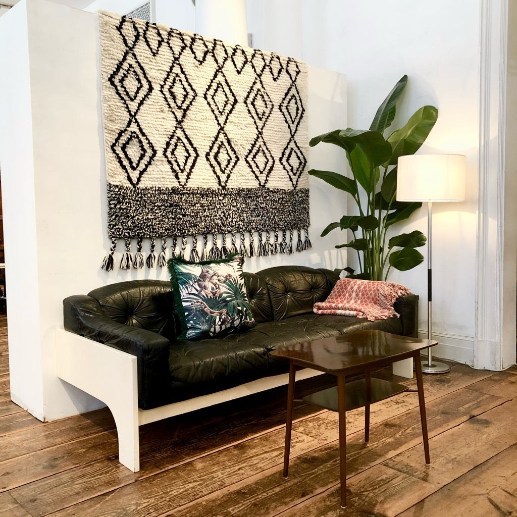 アートなソファ | ロイズ・アンティークス | ヨーロッパのアンティーク