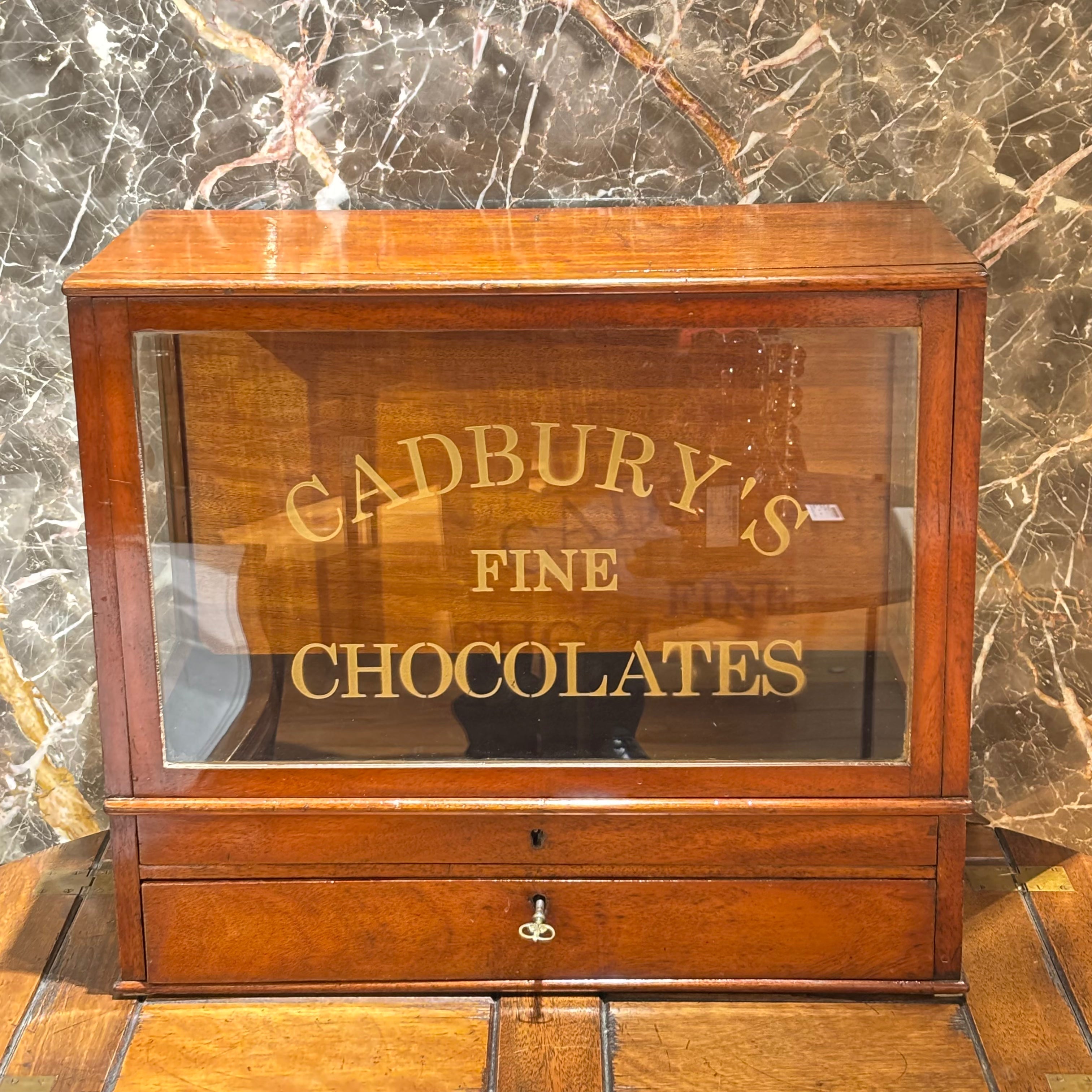 Bittersweet Antique | ロイズ・アンティークス