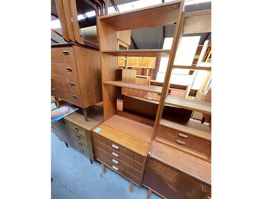 ブックシェルフ