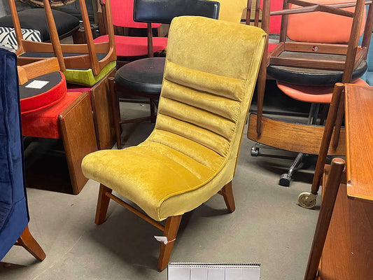 イージーチェア