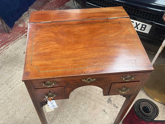 ジョージアンデスク