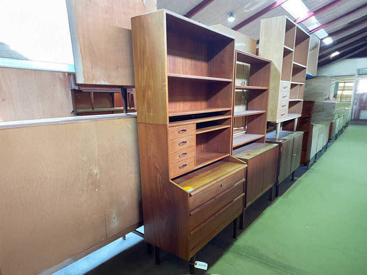 ブックシェルフ