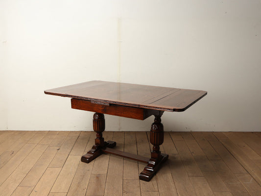 ドローリーフテーブル