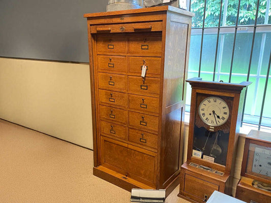 ファイリングキャビネット