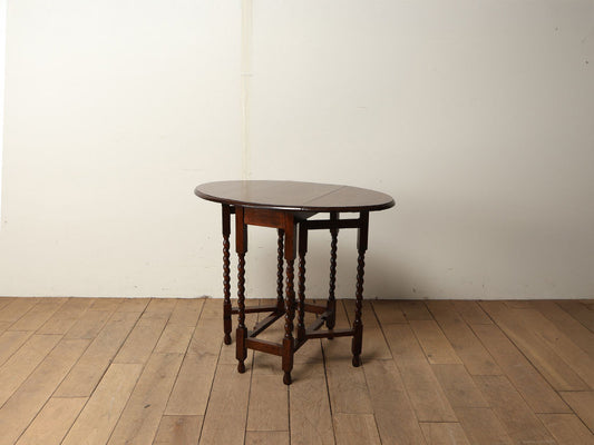 ゲートレッグテーブル