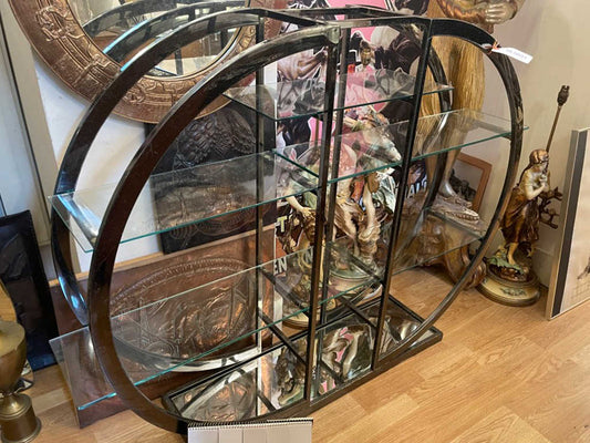 サークルシェルフ