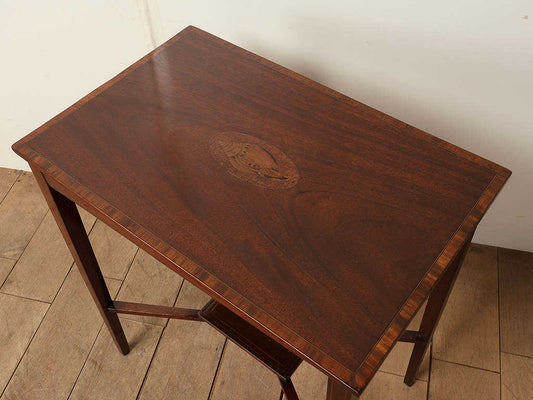 エドウォーディアンインレイサイドテーブル