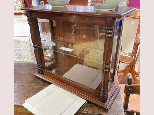 カウンタートップキャビネット