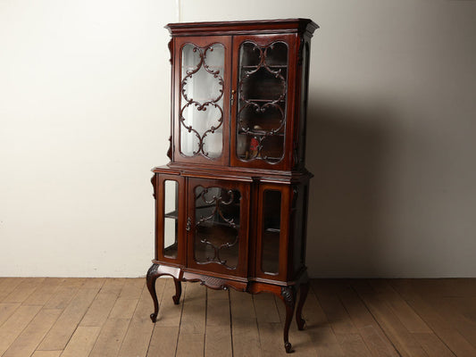 チッペンデールディスプレイキャビネット