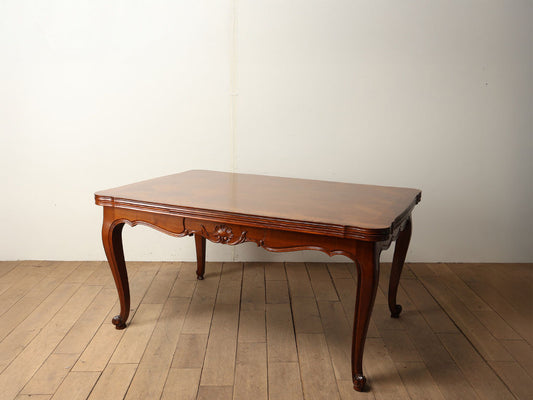 フレンチドローリーフテーブル