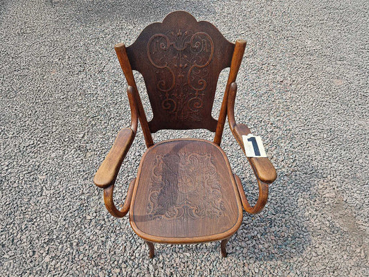 THONET ベントウッドアームチェア