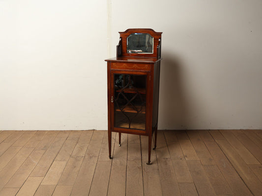 エドウォーディアンキャビネット