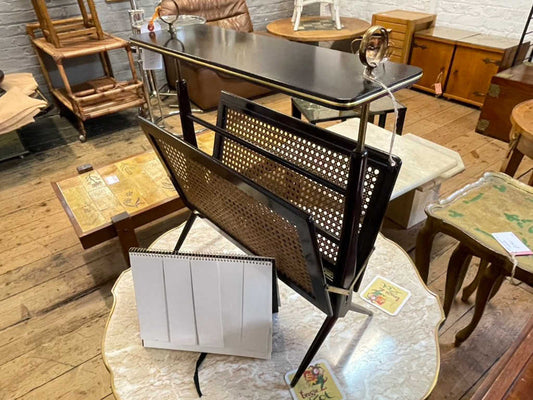 マガジンラックテーブル