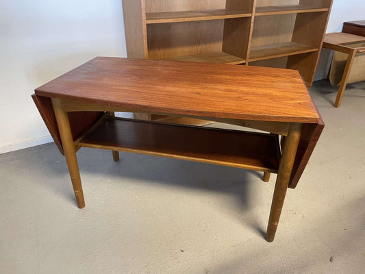 フリップアップコーヒーテーブル