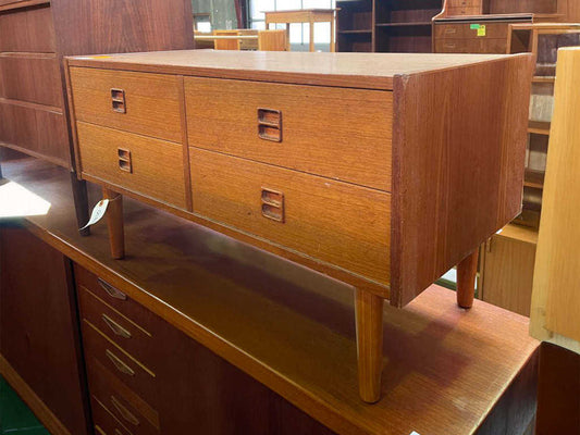 スモールチェスト