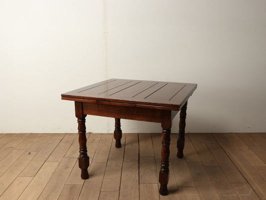 ドローリーフテーブル