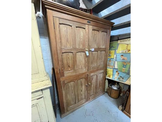 スクールカップボード