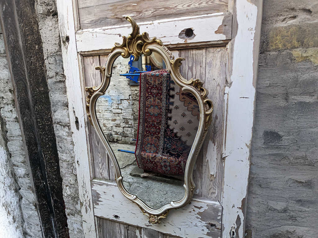 Lloyd's Antiques / ロイズ・アンティークス　鏡 Lloyd's Antiques Real Antique Salon Chair / ロイズ
