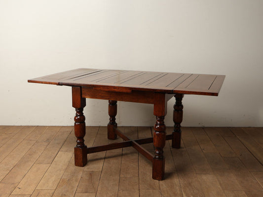 ドローリーフテーブル