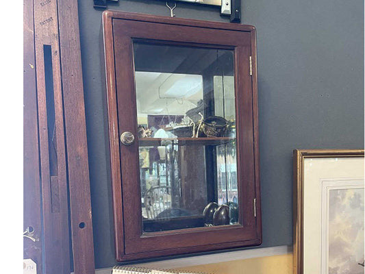 ウォールキャビネット