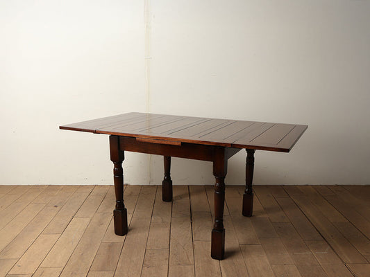 ドローリーフテーブル