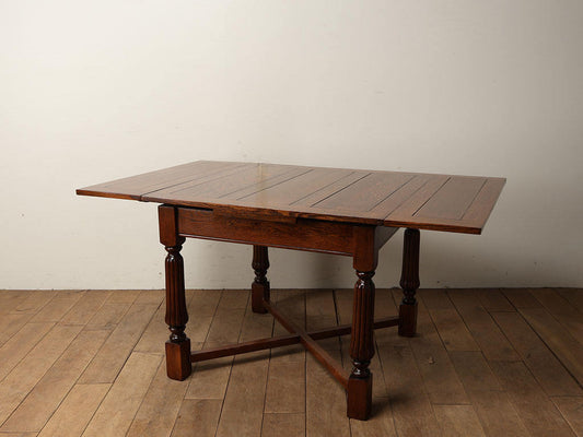 ドローリーフテーブル