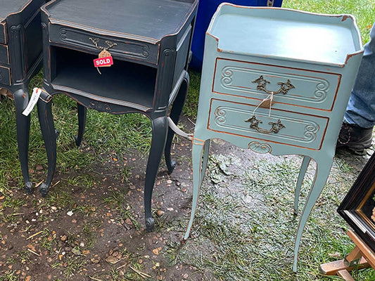 フレンチベッドサイドチェスト