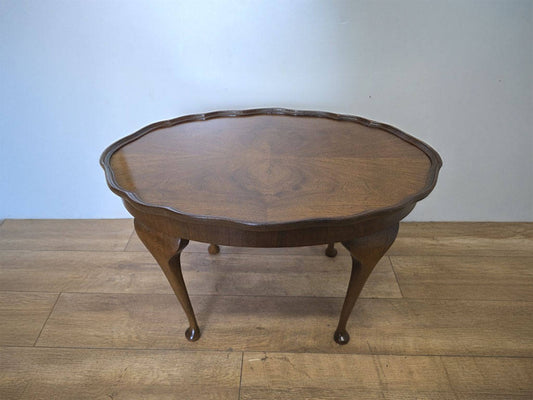 Q/Aコーヒーテーブル