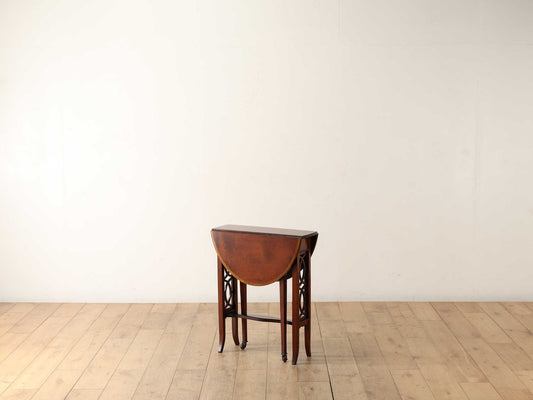 サザランドテーブル