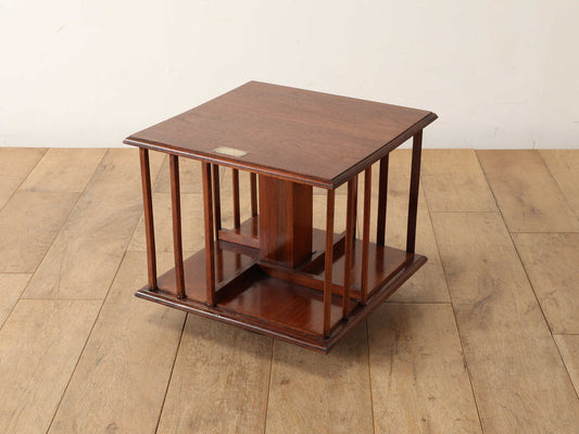 リボルビングブックシェルフ