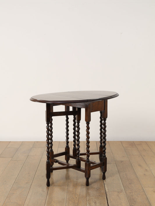 ゲートレッグテーブル