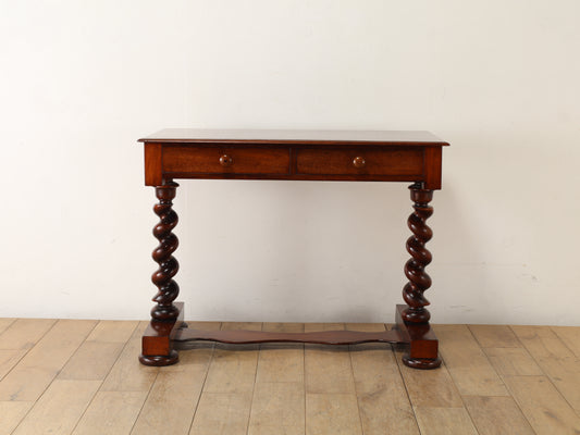 ヴィクトリアンサイドテーブル