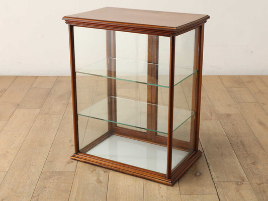 カウンタートップキャビネット