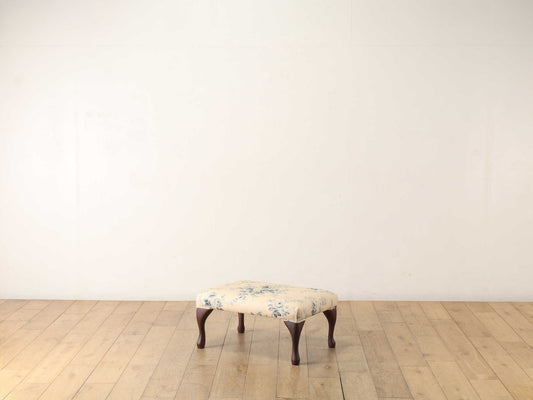 フットスツール