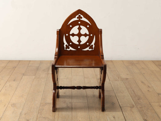 ゴシックチェア