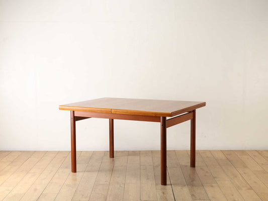 エクステンションテーブル