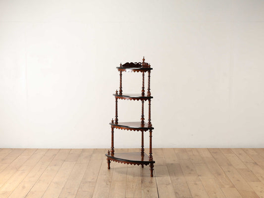 ヴィクトリアンコーナーシェルフ