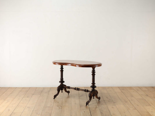 キドニーサイドテーブル