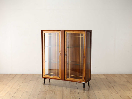 ディスプレイキャビネット