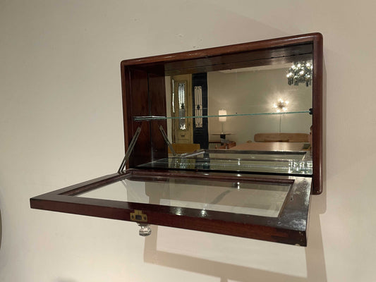 ウォールキャビネット