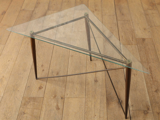 イタリアントライアングルコーヒーテーブル