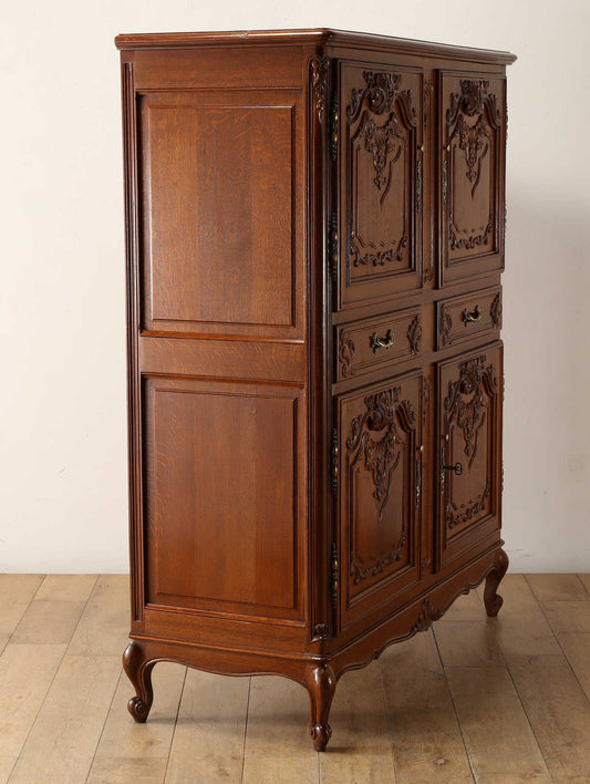 フレンチカップボード