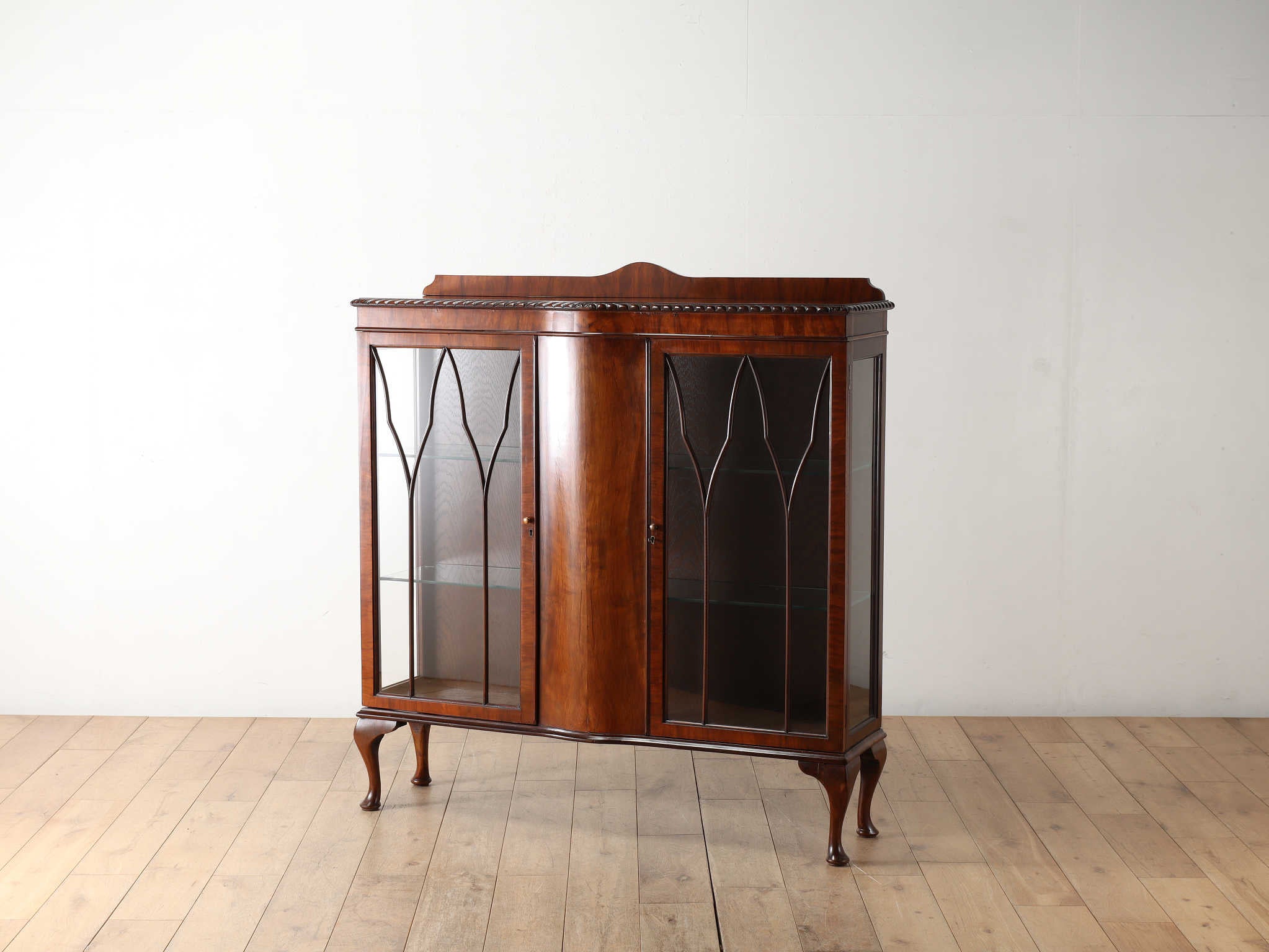 イギリス アンティーク マホガニーキャビネット ロイズアンティークス