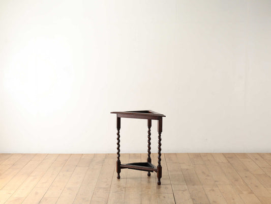 コーナースティックスタンド