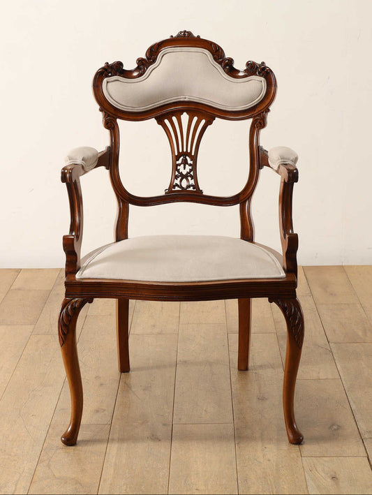 サロンアームチェア