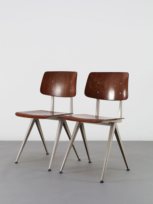 GALVANITAS S21チェア