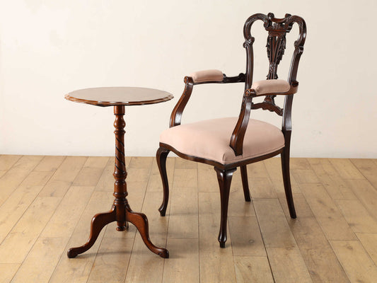 サロンアームチェア