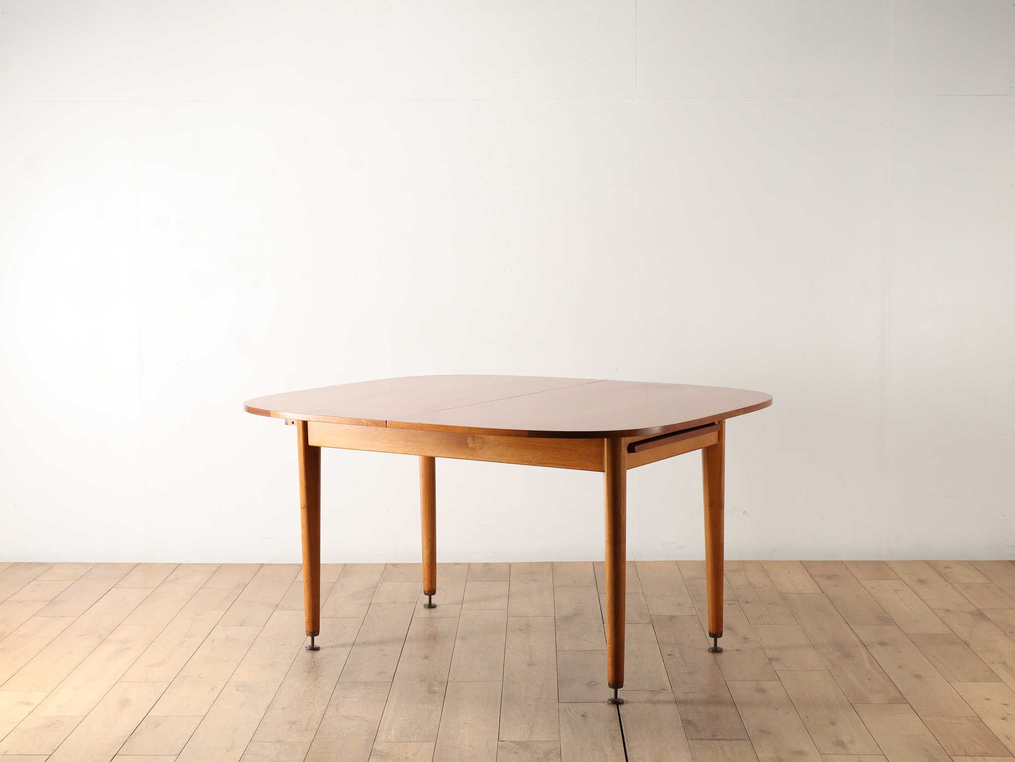 ロイズ・アンティークス(Lloyd's Antiques) オールドパイン