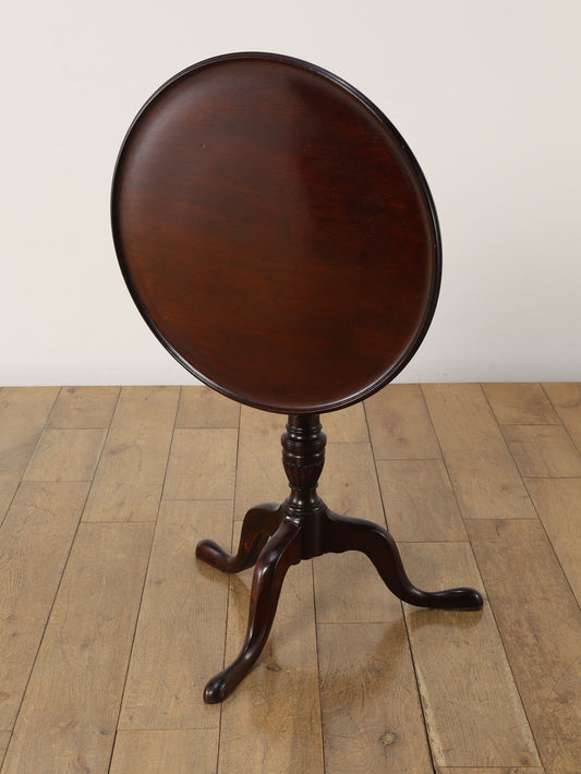 ティルトップテーブル