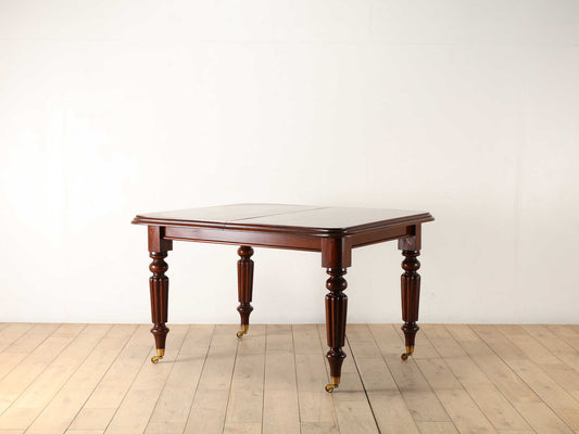 エクステンションテーブル